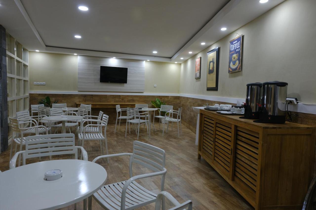 Wisma Lovebird Kalianget Экстерьер фото