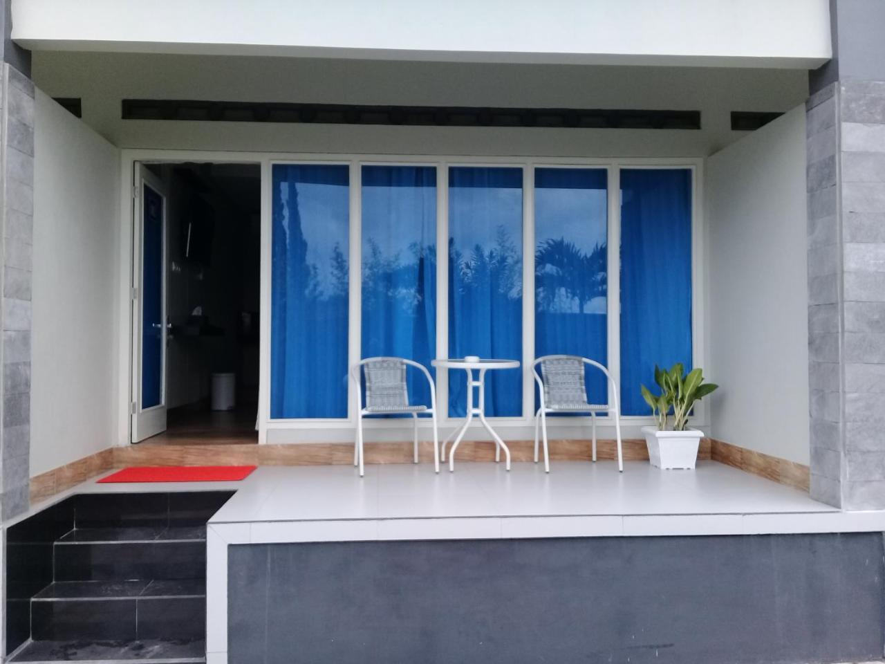Wisma Lovebird Kalianget Экстерьер фото